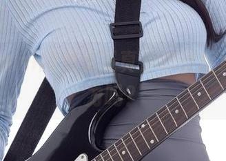 面对Azami的兔兔写真，你能拒绝这股萌力吗？