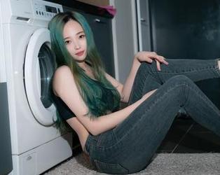 看Bambi(밤비)这组高清原图，我倒是模糊了天使的定义！