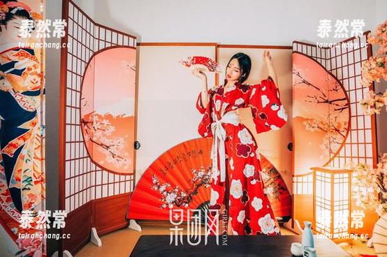 GIRLT果团网 - 别样护士，周妍希的图片合集，像在透析她的心思