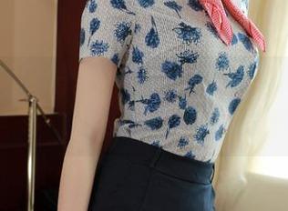 MFStar模范学院 – 宅兔兔的写真图册：可爱得像棉花糖，让人忍不住想多看几眼