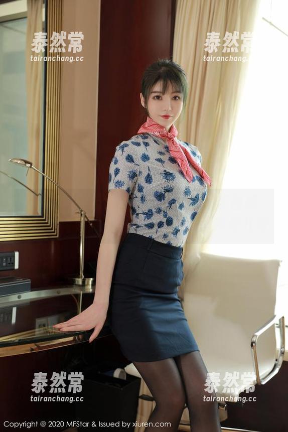 MFStar模范学院 - 宅兔兔的写真图册：可爱得像棉花糖，让人忍不住想多看几眼