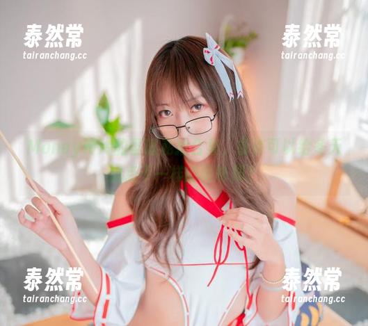 Money冷冷的圣诞私拍合集，或许可以给冬天加点不一样的调味剂？