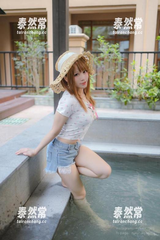 夏日Nyako喵子的全套写真，每一张都像是在说：“别走！”