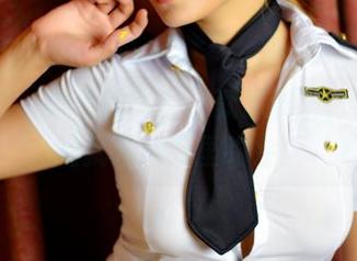 PANS – 小奇的写真：就像试镜，随便一拍就开始万里约会！