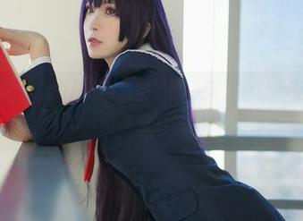 最新写真：Sakiiii翎柒空姐的一天，你以为是飞行，结果是发糖！