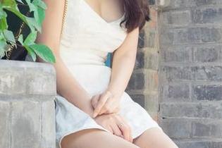 UGirls尤果网 – 当李凌子遇上JK，高清写真集里的青春气息仿佛回到了校园…