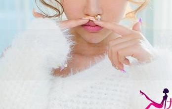 UGirls尤果网 – 网盘里的诗朵雅油亮合集，总是让我目光流连