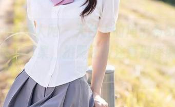 Xiuren秀人网 – 天台上的周于希Sally，精选写真集，拍照还得注意别摔倒，哎呀！