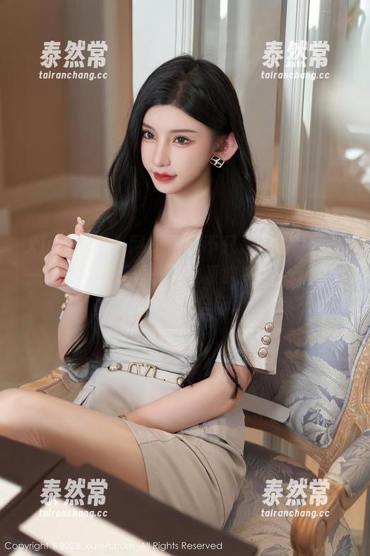 Xiuren秀人网 - 居家不只是舒适，还是一种随性的无圣光风。夏晓Maggy的图包给了我启示。