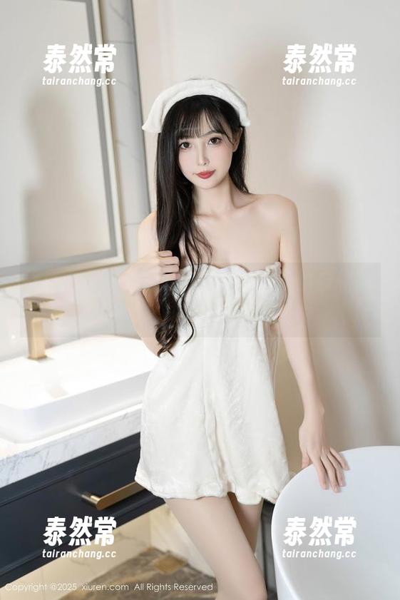 Xiuren秀人网 - 海边写真：李丽莎和沙子之间的微妙关系