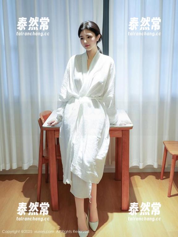 Xiuren秀人网-林文文 Xiuren秀人网 - 林文文的泳衣写真集,下载后你也能变身游泳健将?哈哈!