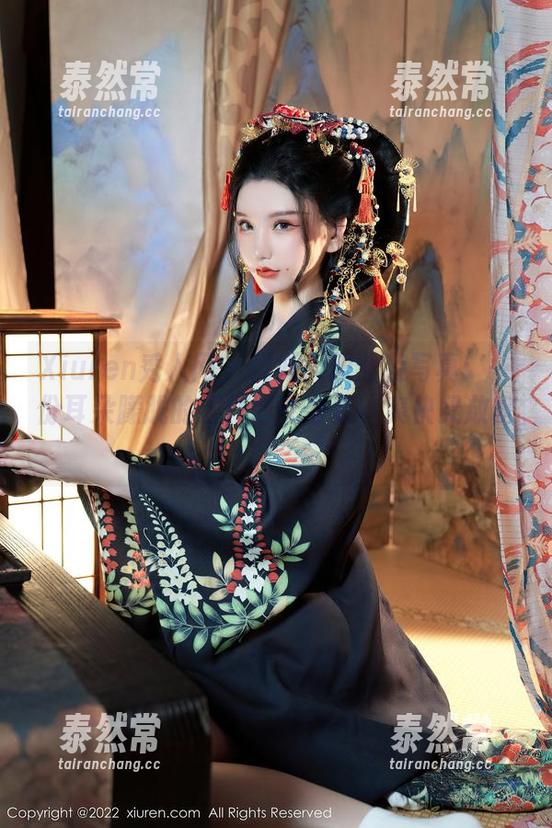 Xiuren秀人网 - 桃妖天职业装写真：一份耳朵朦胧的工作博文合集，爽快又放松！
