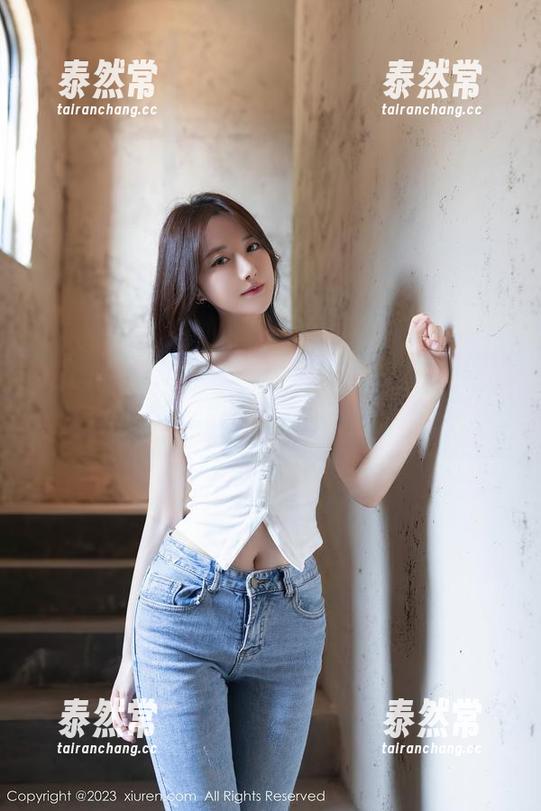 Xiuren秀人网 - 燕甘甘校服写真，似乎在提醒我那些“单纯”的岁月。