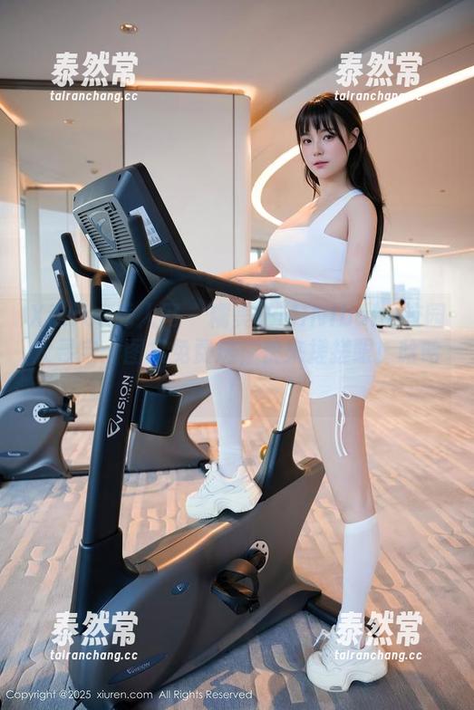 Xiuren秀人网 - 糯美子MINIbabe校园大寻宝：图集免费送，快来搓搓眼！哈哈！
