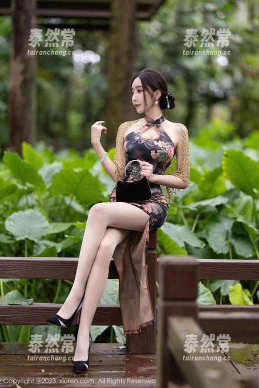 Xiuren秀人网 - 画里有天使，名字是谢小蒽，图包里会不会有飞翔的梦呢？