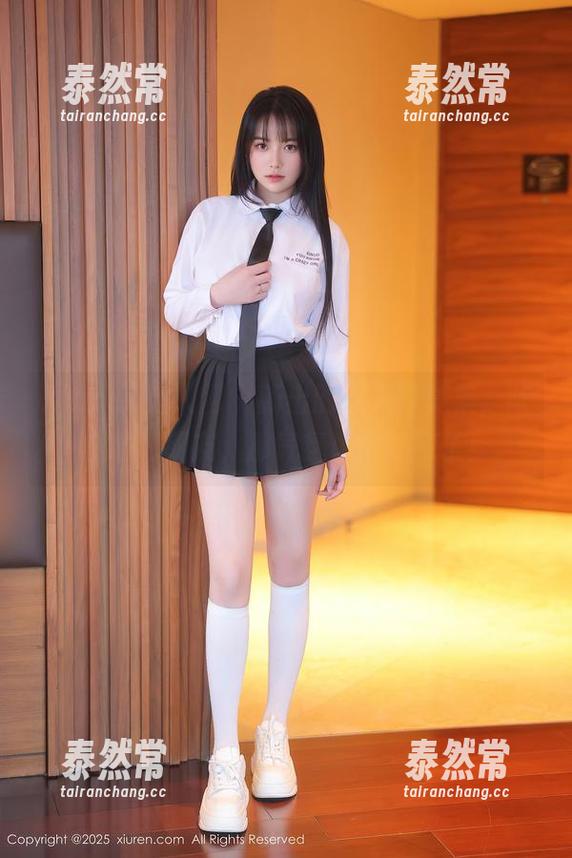 Xiuren秀人网 - 新出的双人写真集，陈小喵和朋友，那气氛也太随意了！