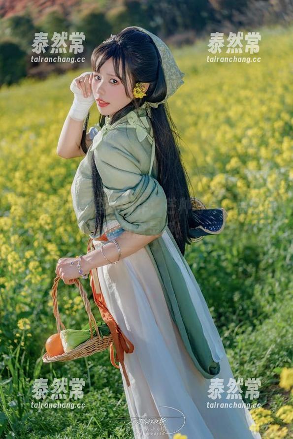 Yiko湿润兔再出新作：芒种写真，点燃你的创意灵感！