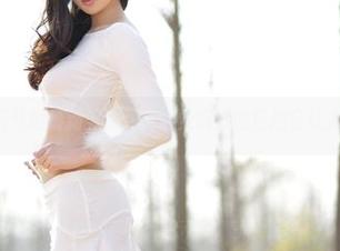 aiss – 看若兮的最新美图，真心觉得她的自拍会让人怀疑人生。