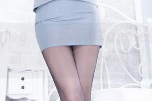 beautyleg – 私房写真Tannie的眼镜舞动，眼神流转间的暗示