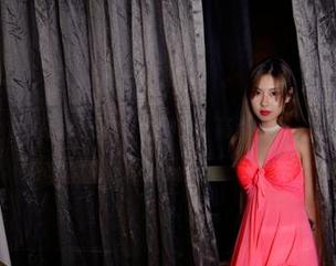 pans – 妮妮：女王的在线霸气，高清至极，别眨眼哦！