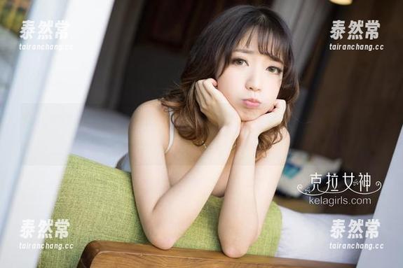 克拉女神 - 杨暖的学妹：原图在这里，分享她的迷人“口袋妖怪”技能！