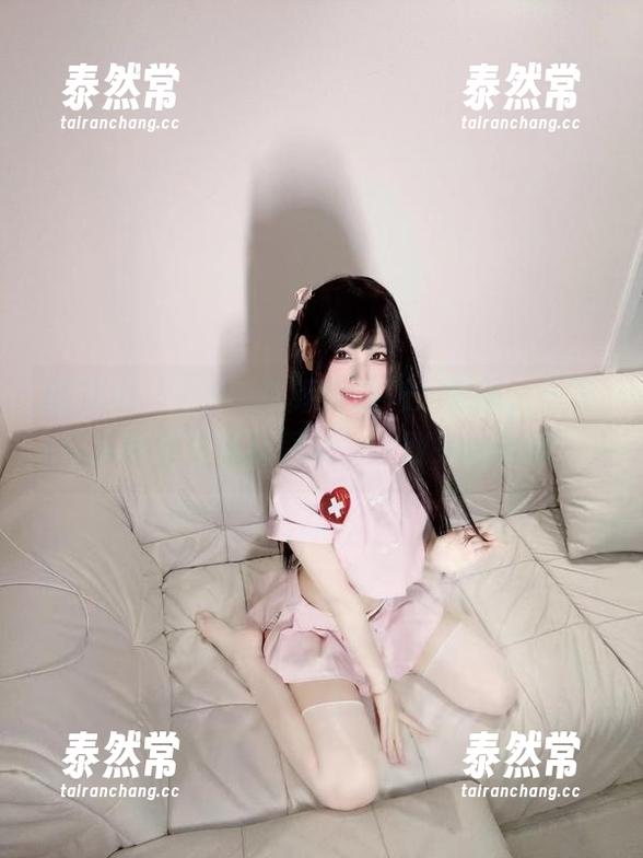 微密圈 - 2023年舰长福利大更新，十万口草莓粥粥现身图集，你敢来试试看？