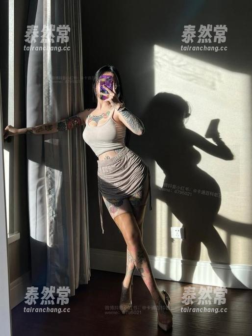微密圈 - 卡通百科老王的短裙精选：你是看裙子还是看人呢？