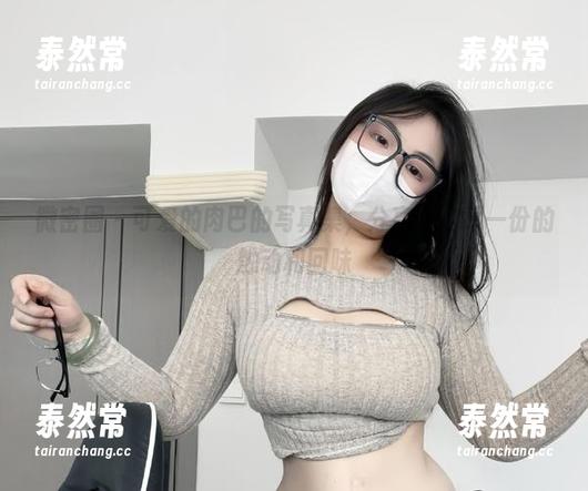 微密圈 - 可爱的肉巴的写真集，分享一份又一份的触动和回味