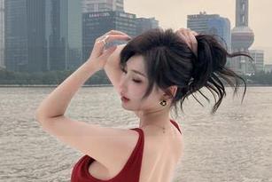 微密圈 – 周妍希日常图包：随意的姿势也能撩得我没脾气