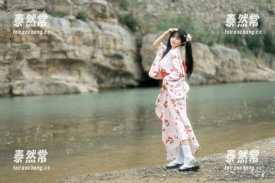 失眠小宁的写真，每个剧情都是挑战，也是一览无余的自我。