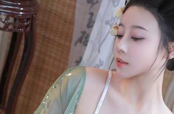 奈汐酱Nice的星星蕾丝美图合集，真有种想一看的冲动。
