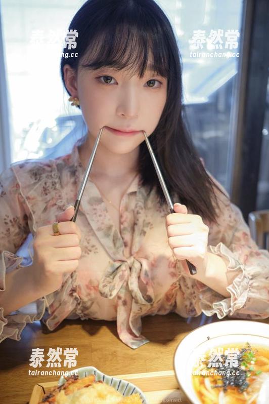 打开姜仁卿(강인경)的全屏，让我的审美又崩盘了！
