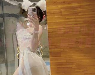 微密圈 – 谁需要拼搏，直接看小玉吃果冻的足球宝贝在线资源，躺赢才是王道！
