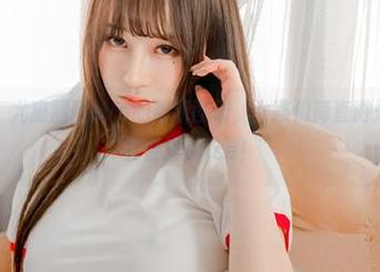不得不说，尤猫醒醒ovo的最新图册，女孩们简直游刃有余啊，真会摆pose！
