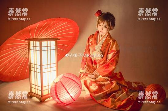 御子Yumiko的毛衣造型cos得我一阵羡慕，图集里的画面怎么可以这么好看？