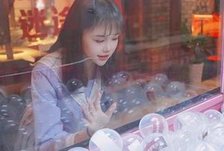 来自戚顾儿的最新作品集：兔女郎roulette，装兔子能增寿！