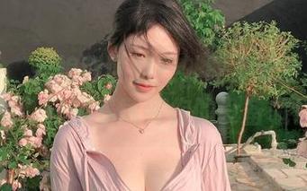 等一下，抖娘利世的户外图集竟然有点上瘾，记得下载到你的设备哦！