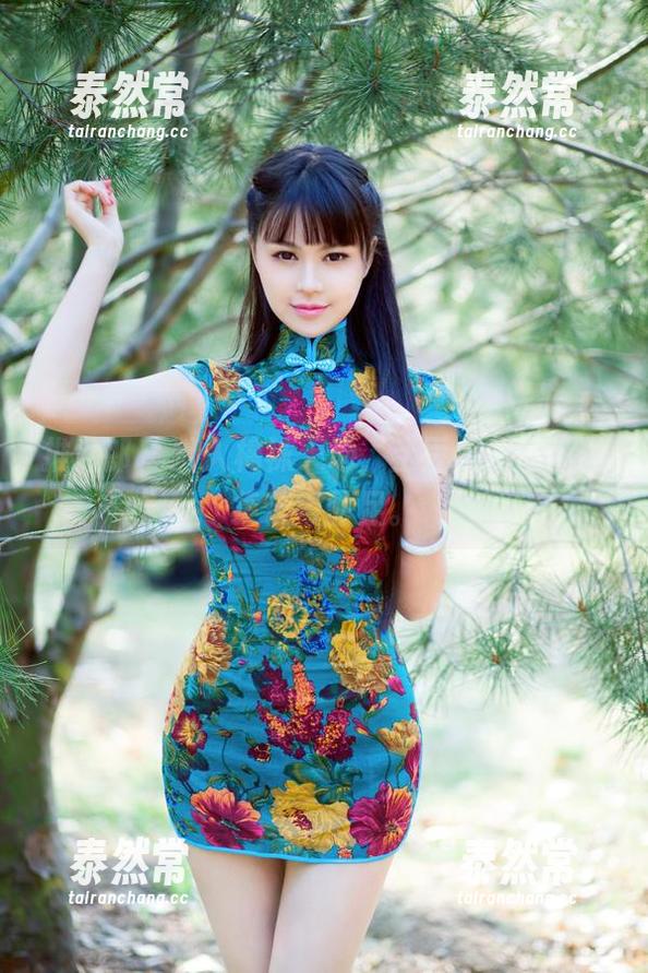 推女郎-土豆姐 推女郎 - 踏入棉袜天地,土豆姐的最新图集值得驻足。
