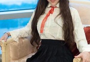 推女郎 – 给你李丽莎的短裤，分享这一波街头潮流感！