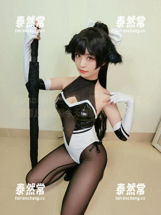 星野saori依然在线，原图的玛修周年礼服看起来比我今天的穿搭高级多了。