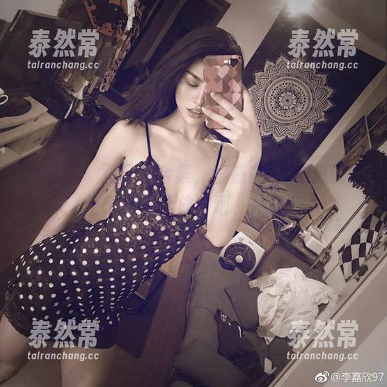 微密圈 - 双马尾合集，李嘉欣97在想说些什么？继续放飞吧，别停！