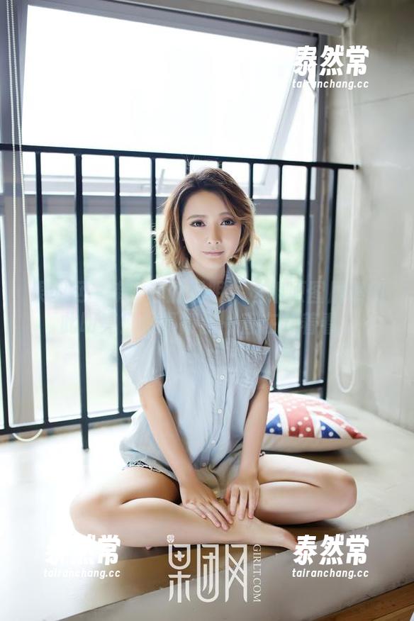 果团网 - 龚玥菲的透明：这组原图居然如此明亮！怪不得我一直在盯着看...