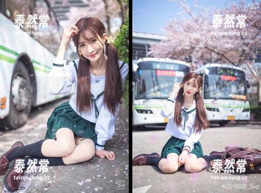 图片传递最新空姐风范，王羽杉轻松上演优雅与俏皮的碰撞。
