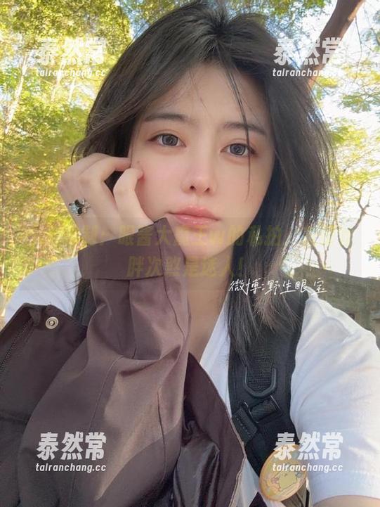 个人定制：眼酱大魔王w的私拍，灰蕾丝胖次煞是迷人！