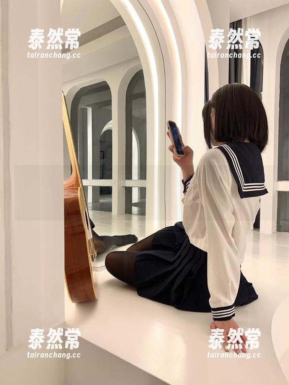 一口气看完眼酱大魔王w的白丝图册，心跳都没停过！