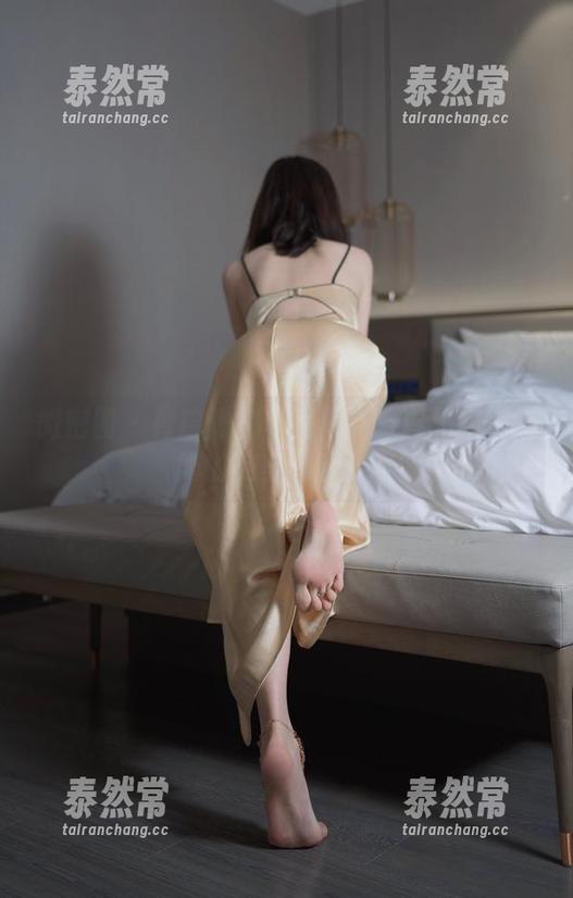 微密圈 - 禅院熏的私房写真：白丝和史莱姆的完美调和？！