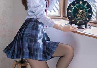 秀人网 – 每一张图片都有种轻松的韵味，让人想追随“乔伊joy”的步伐，穿上这样的睡衣得多开心呀。