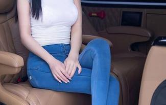 秀人网 – 于诺诺ise带你装扮成连体衣女王，图包里的惊喜别具一格！