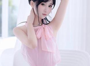 秀人网 – 林文文yooki的修女写真来了！更新一下，别让你的神灵失望哦！