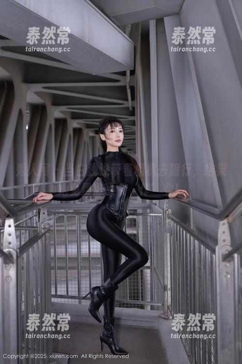 秀人网 - 当白浅浅带着相机去旅行，结果她免费留了个‘作’业！